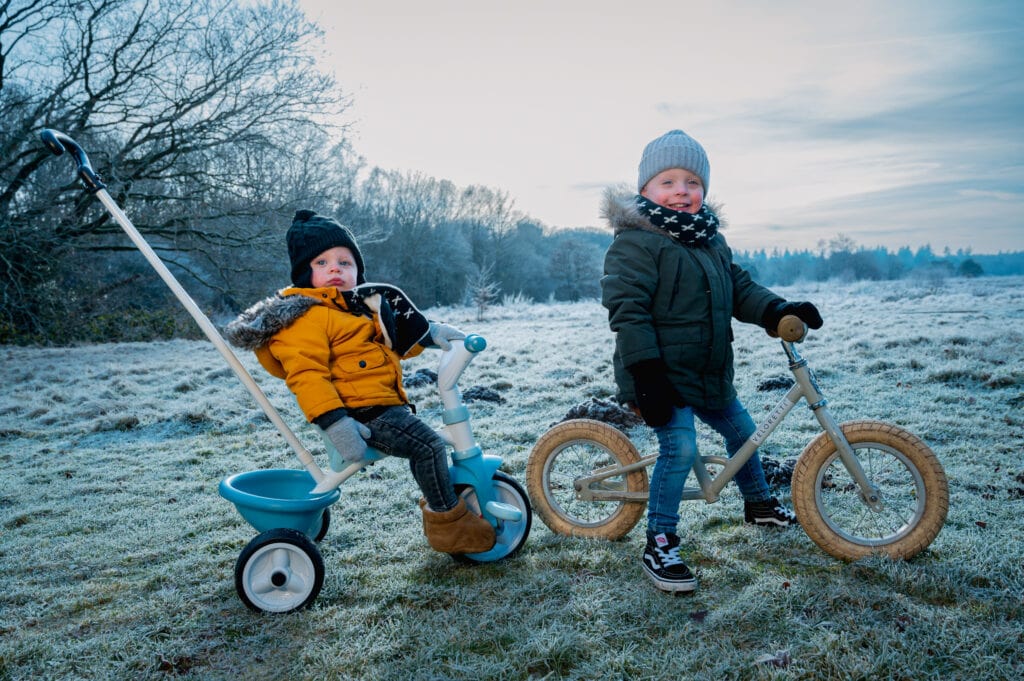 Hei_Ermelo_Kinderen_op_Fiets_in_Winter